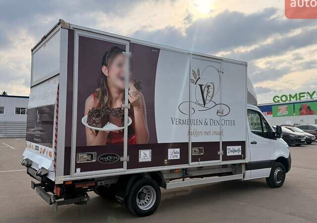 Белый Мерседес Sprinter, объемом двигателя 2.2 л и пробегом 238 тыс. км за 32000 $, фото 9 на Automoto.ua