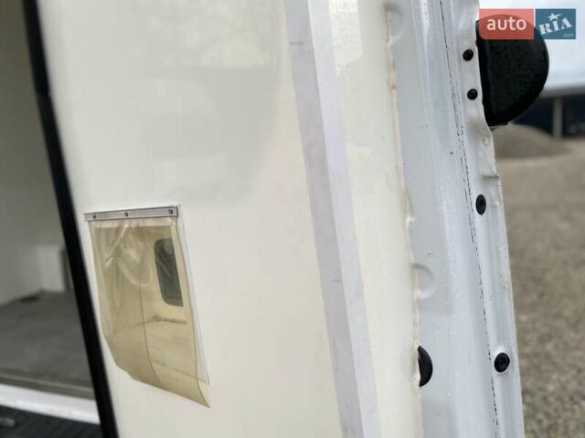 Белый Мерседес Sprinter, объемом двигателя 2.2 л и пробегом 170 тыс. км за 21450 $, фото 28 на Automoto.ua