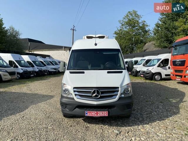 Белый Мерседес Sprinter, объемом двигателя 2.2 л и пробегом 175 тыс. км за 21950 $, фото 4 на Automoto.ua