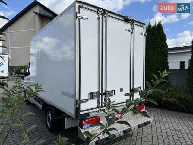 Белый Мерседес Sprinter, объемом двигателя 2.2 л и пробегом 324 тыс. км за 19300 $, фото 11 на Automoto.ua