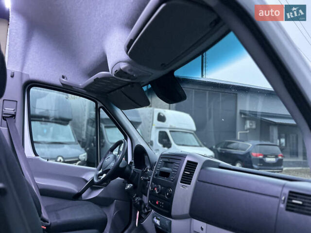 Белый Мерседес Sprinter, объемом двигателя 2.2 л и пробегом 175 тыс. км за 20500 $, фото 58 на Automoto.ua