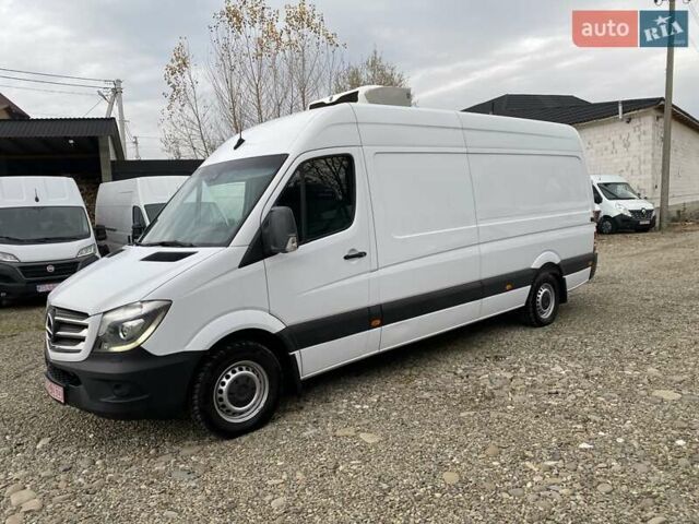 Белый Мерседес Sprinter, объемом двигателя 2.2 л и пробегом 170 тыс. км за 21450 $, фото 2 на Automoto.ua