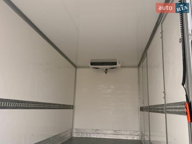 Белый Мерседес Sprinter, объемом двигателя 2.2 л и пробегом 238 тыс. км за 35000 $, фото 22 на Automoto.ua