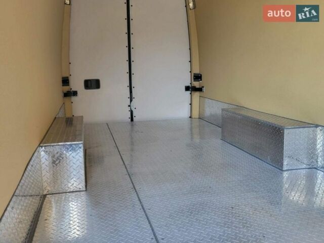 Белый Мерседес Sprinter, объемом двигателя 3 л и пробегом 311 тыс. км за 31900 $, фото 18 на Automoto.ua