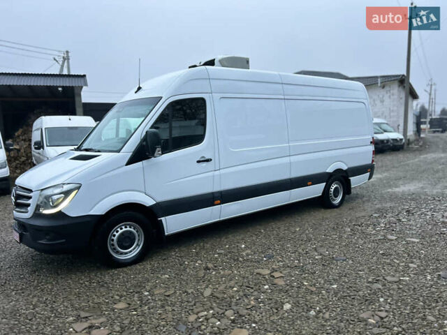Белый Мерседес Sprinter, объемом двигателя 2.2 л и пробегом 175 тыс. км за 20500 $, фото 3 на Automoto.ua