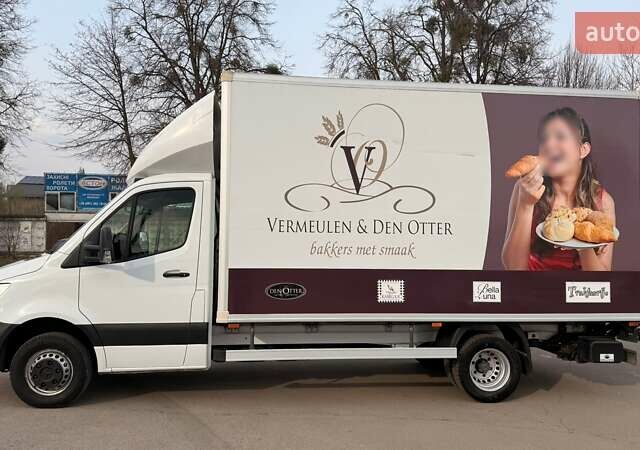 Белый Мерседес Sprinter, объемом двигателя 2.2 л и пробегом 238 тыс. км за 35000 $, фото 4 на Automoto.ua