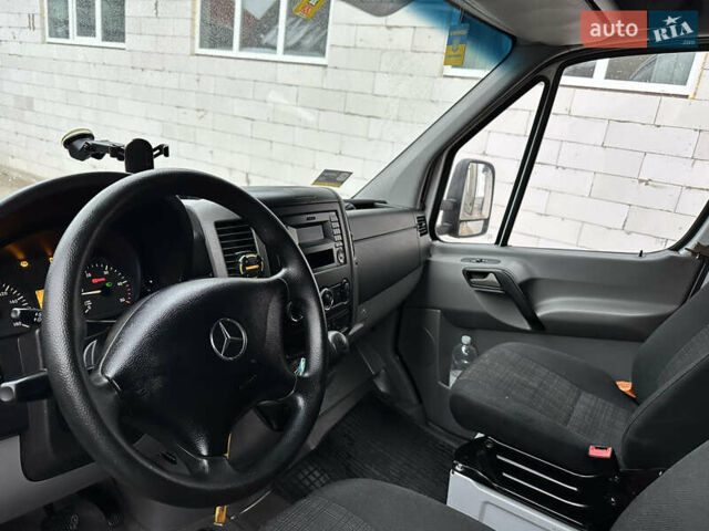 Белый Мерседес Sprinter, объемом двигателя 2.2 л и пробегом 214 тыс. км за 21900 $, фото 12 на Automoto.ua