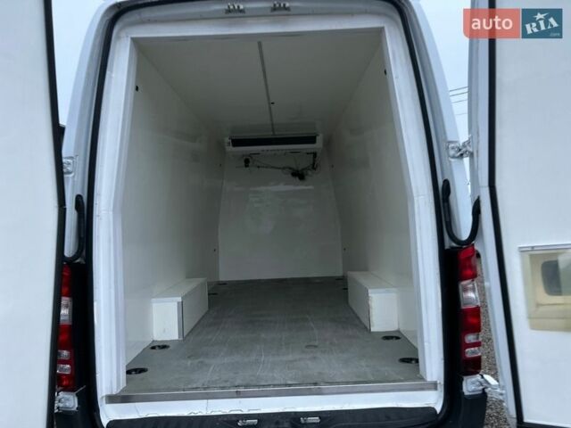 Белый Мерседес Sprinter, объемом двигателя 2.2 л и пробегом 175 тыс. км за 25450 $, фото 28 на Automoto.ua