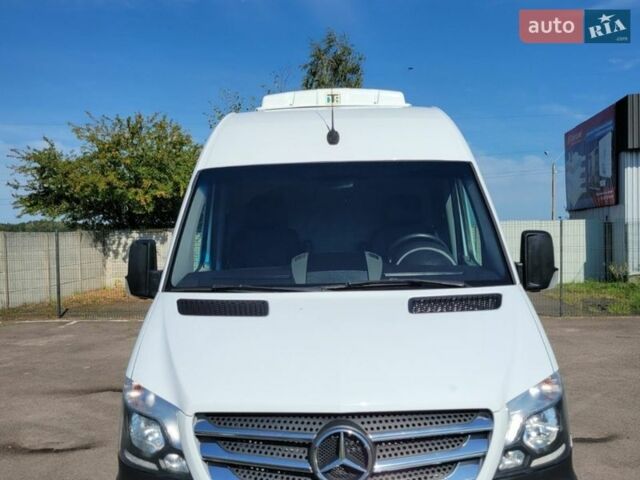 Белый Мерседес Sprinter, объемом двигателя 3 л и пробегом 311 тыс. км за 31900 $, фото 3 на Automoto.ua