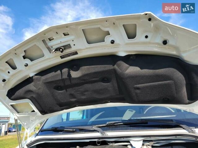 Белый Мерседес Sprinter, объемом двигателя 3 л и пробегом 311 тыс. км за 31800 $, фото 36 на Automoto.ua