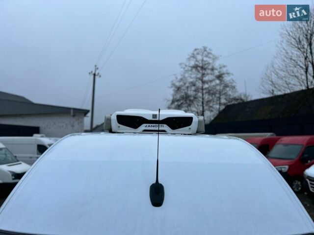 Белый Мерседес Sprinter, объемом двигателя 2.2 л и пробегом 175 тыс. км за 25450 $, фото 23 на Automoto.ua