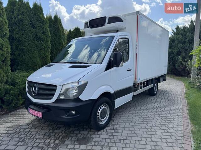 Белый Мерседес Sprinter, объемом двигателя 2.2 л и пробегом 324 тыс. км за 19300 $, фото 2 на Automoto.ua