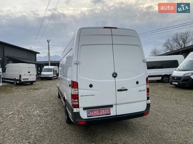 Белый Мерседес Sprinter, объемом двигателя 2.2 л и пробегом 170 тыс. км за 21450 $, фото 9 на Automoto.ua