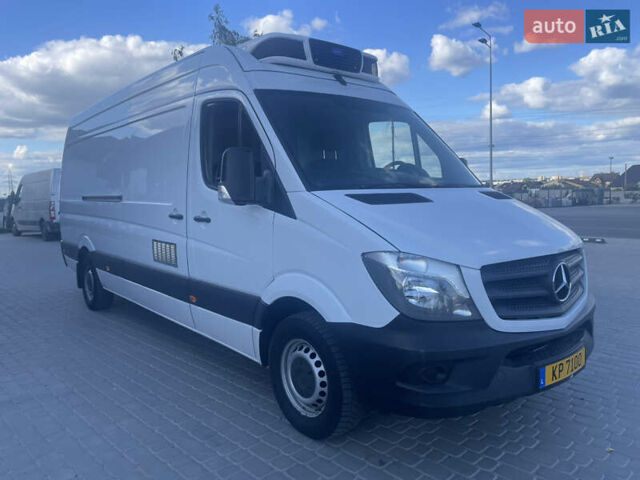 Белый Мерседес Sprinter, объемом двигателя 3 л и пробегом 281 тыс. км за 27900 $, фото 4 на Automoto.ua