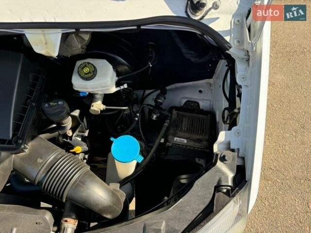 Белый Мерседес Sprinter, объемом двигателя 2.14 л и пробегом 283 тыс. км за 19500 $, фото 104 на Automoto.ua