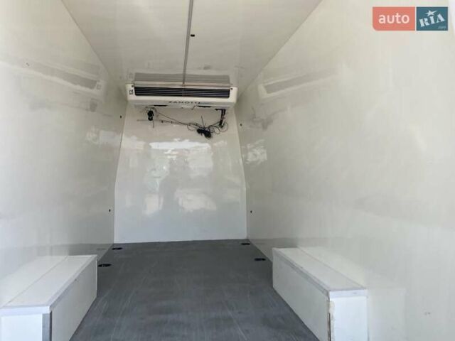 Белый Мерседес Sprinter, объемом двигателя 2.2 л и пробегом 175 тыс. км за 21950 $, фото 38 на Automoto.ua