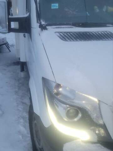 Белый Мерседес Sprinter, объемом двигателя 3 л и пробегом 670 тыс. км за 30300 $, фото 11 на Automoto.ua
