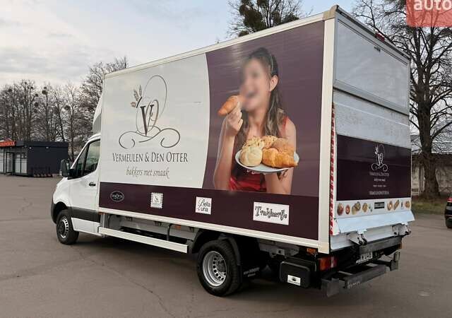Белый Мерседес Sprinter, объемом двигателя 2.2 л и пробегом 238 тыс. км за 32000 $, фото 5 на Automoto.ua