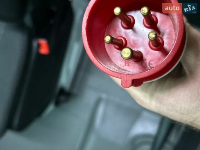 Белый Мерседес Sprinter, объемом двигателя 2.2 л и пробегом 175 тыс. км за 25450 $, фото 40 на Automoto.ua