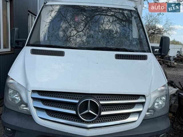 Белый Мерседес Sprinter, объемом двигателя 0 л и пробегом 120 тыс. км за 15000 $, фото 1 на Automoto.ua