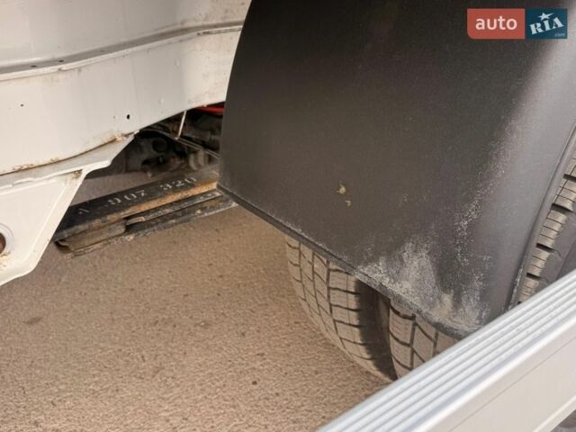 Белый Мерседес Sprinter, объемом двигателя 2.2 л и пробегом 238 тыс. км за 35000 $, фото 24 на Automoto.ua