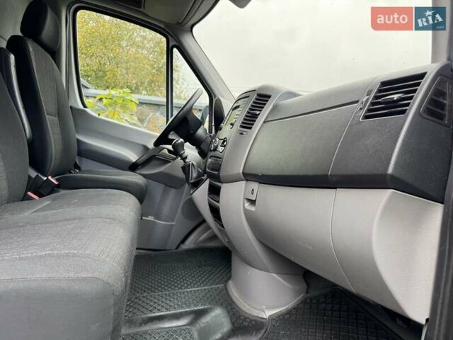 Белый Мерседес Sprinter, объемом двигателя 2.2 л и пробегом 296 тыс. км за 19500 $, фото 40 на Automoto.ua