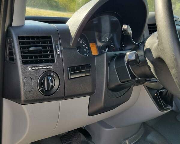 Белый Мерседес Sprinter, объемом двигателя 3 л и пробегом 311 тыс. км за 31900 $, фото 22 на Automoto.ua