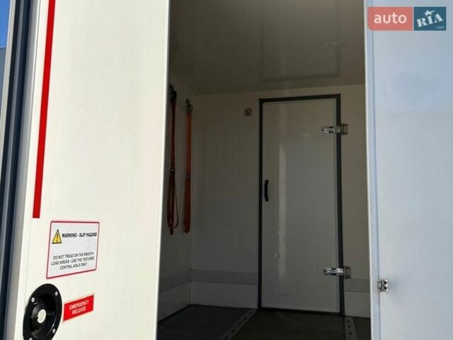 Білий Мерседес Sprinter, об'ємом двигуна 2.1 л та пробігом 266 тис. км за 21000 $, фото 6 на Automoto.ua