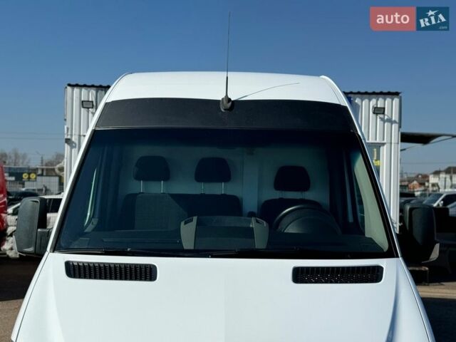 Белый Мерседес Sprinter, объемом двигателя 2.14 л и пробегом 283 тыс. км за 19500 $, фото 6 на Automoto.ua