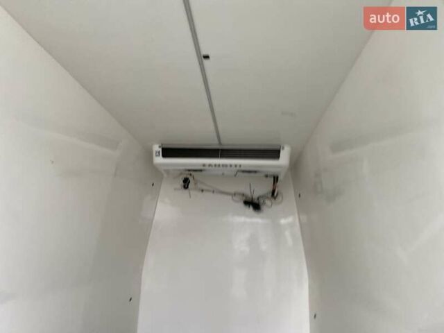 Белый Мерседес Sprinter, объемом двигателя 2.2 л и пробегом 170 тыс. км за 21450 $, фото 31 на Automoto.ua