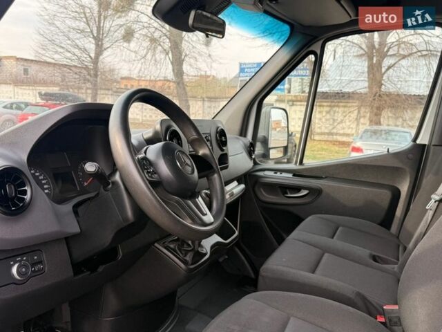 Белый Мерседес Sprinter, объемом двигателя 2.2 л и пробегом 238 тыс. км за 35000 $, фото 25 на Automoto.ua
