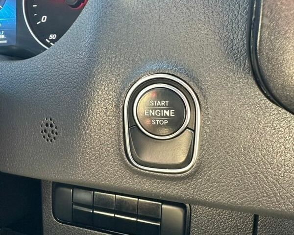 Белый Мерседес Sprinter, объемом двигателя 2.2 л и пробегом 560 тыс. км за 34900 $, фото 45 на Automoto.ua