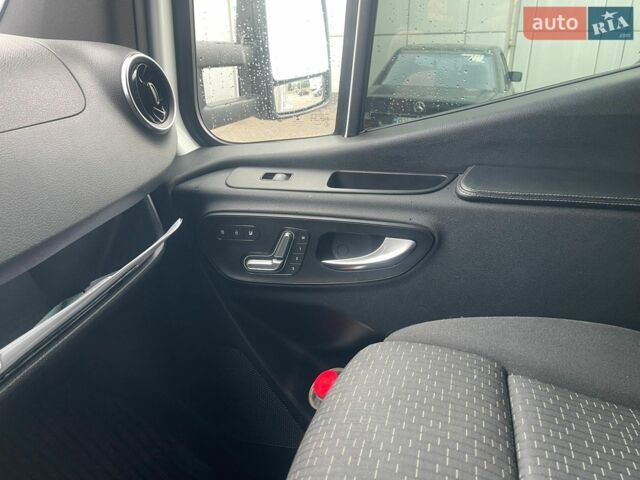 Білий Мерседес Sprinter, об'ємом двигуна 3 л та пробігом 248 тис. км за 40999 $, фото 37 на Automoto.ua