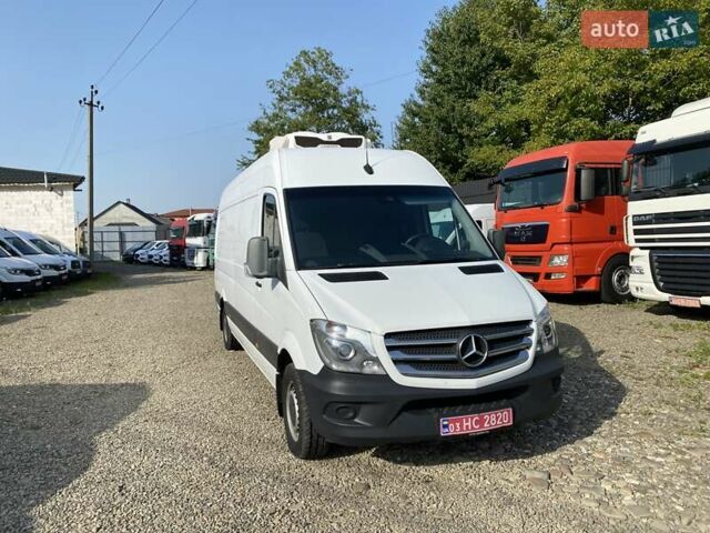 Белый Мерседес Sprinter, объемом двигателя 2.2 л и пробегом 175 тыс. км за 21950 $, фото 2 на Automoto.ua