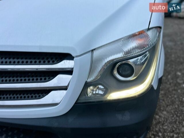 Белый Мерседес Sprinter, объемом двигателя 2.2 л и пробегом 175 тыс. км за 25450 $, фото 21 на Automoto.ua