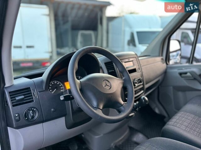 Білий Мерседес Sprinter, об'ємом двигуна 2.2 л та пробігом 210 тис. км за 21550 $, фото 43 на Automoto.ua