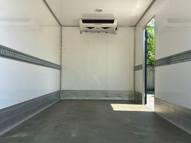 Білий Мерседес Sprinter, об'ємом двигуна 2.2 л та пробігом 258 тис. км за 32500 $, фото 16 на Automoto.ua