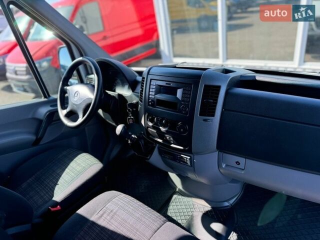 Белый Мерседес Sprinter, объемом двигателя 2.14 л и пробегом 283 тыс. км за 19500 $, фото 91 на Automoto.ua