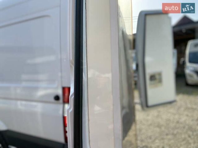 Белый Мерседес Sprinter, объемом двигателя 2.2 л и пробегом 175 тыс. км за 21950 $, фото 41 на Automoto.ua