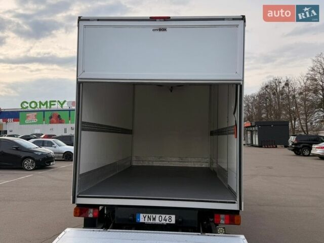 Белый Мерседес Sprinter, объемом двигателя 2.2 л и пробегом 238 тыс. км за 35000 $, фото 23 на Automoto.ua