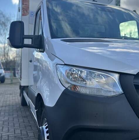 Белый Мерседес Sprinter, объемом двигателя 2.2 л и пробегом 218 тыс. км за 34550 $, фото 28 на Automoto.ua