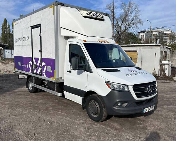 Белый Мерседес Sprinter, объемом двигателя 2.99 л и пробегом 377 тыс. км за 40000 $, фото 1 на Automoto.ua