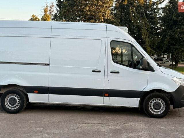 Белый Мерседес Sprinter, объемом двигателя 2.2 л и пробегом 263 тыс. км за 25000 $, фото 11 на Automoto.ua