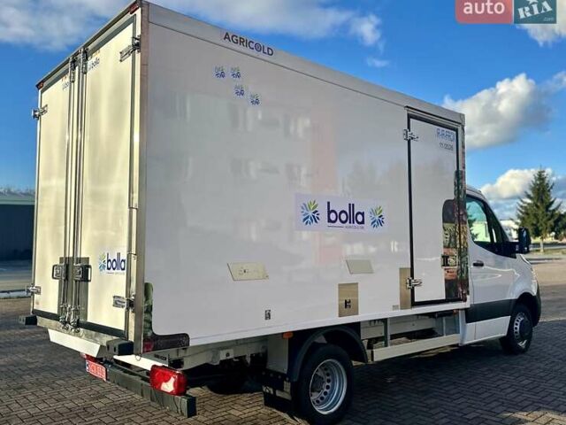 Белый Мерседес Sprinter, объемом двигателя 2.2 л и пробегом 218 тыс. км за 34550 $, фото 9 на Automoto.ua