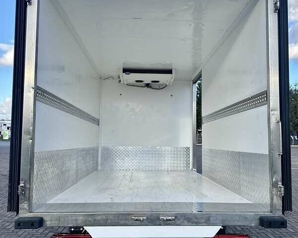 Белый Мерседес Sprinter, объемом двигателя 2.2 л и пробегом 218 тыс. км за 34550 $, фото 35 на Automoto.ua