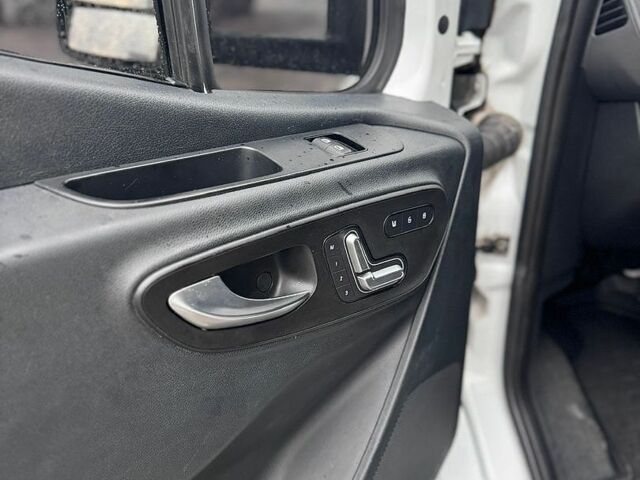 Білий Мерседес Sprinter, об'ємом двигуна 2.99 л та пробігом 481 тис. км за 34000 $, фото 17 на Automoto.ua