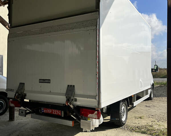 Белый Мерседес Sprinter, объемом двигателя 2.2 л и пробегом 300 тыс. км за 28500 $, фото 4 на Automoto.ua