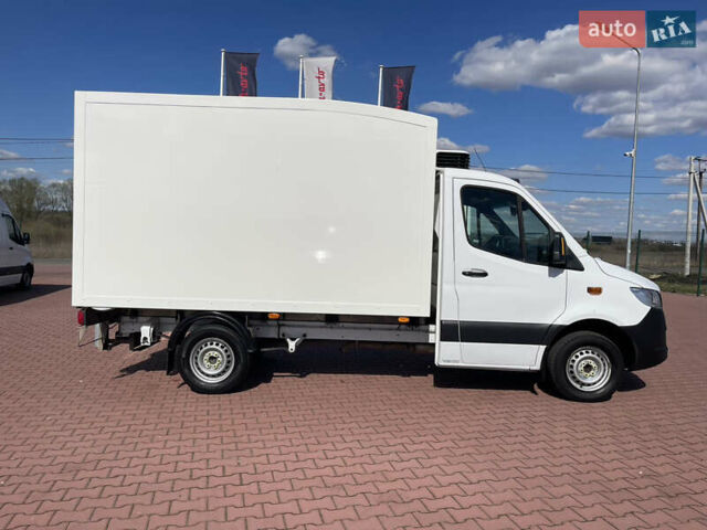 Белый Мерседес Sprinter, объемом двигателя 2.1 л и пробегом 244 тыс. км за 23750 $, фото 3 на Automoto.ua