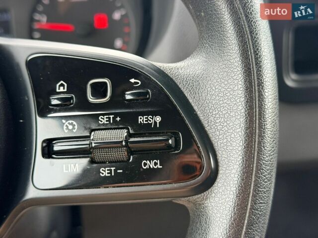 Белый Мерседес Sprinter, объемом двигателя 2.1 л и пробегом 278 тыс. км за 26500 $, фото 25 на Automoto.ua