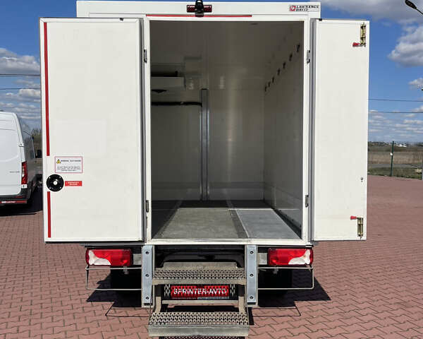 Белый Мерседес Sprinter, объемом двигателя 2.1 л и пробегом 244 тыс. км за 23750 $, фото 6 на Automoto.ua
